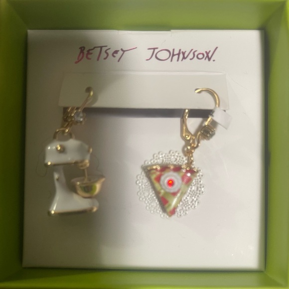 Betsey Johnson Jewelry Betsey Johnson Kitchenaide Mixer And Piece